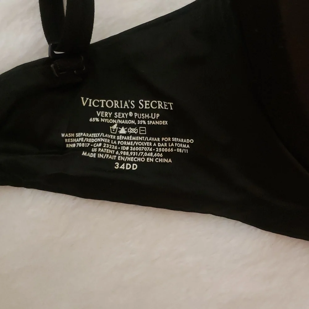 💞 Victoria's Secret Very Sexy Push-up Jeweled Bra 34DD NWT - Picture 5 of 5